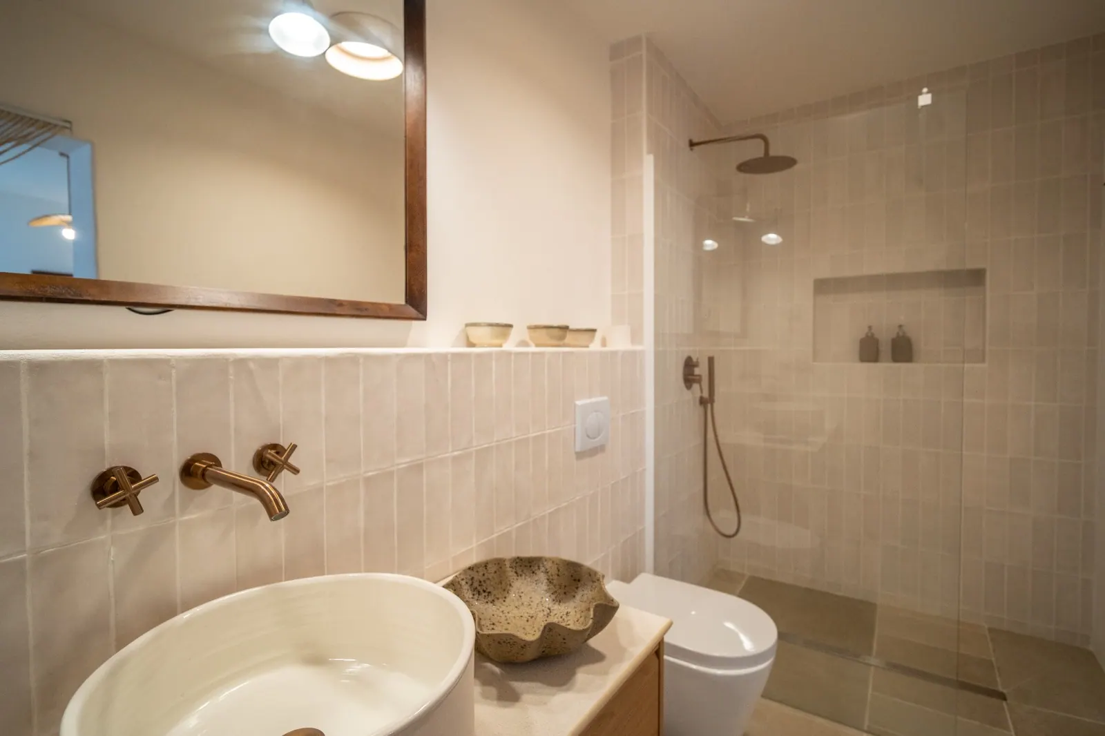 Baño reformado por Misha Construcciones y Reformas