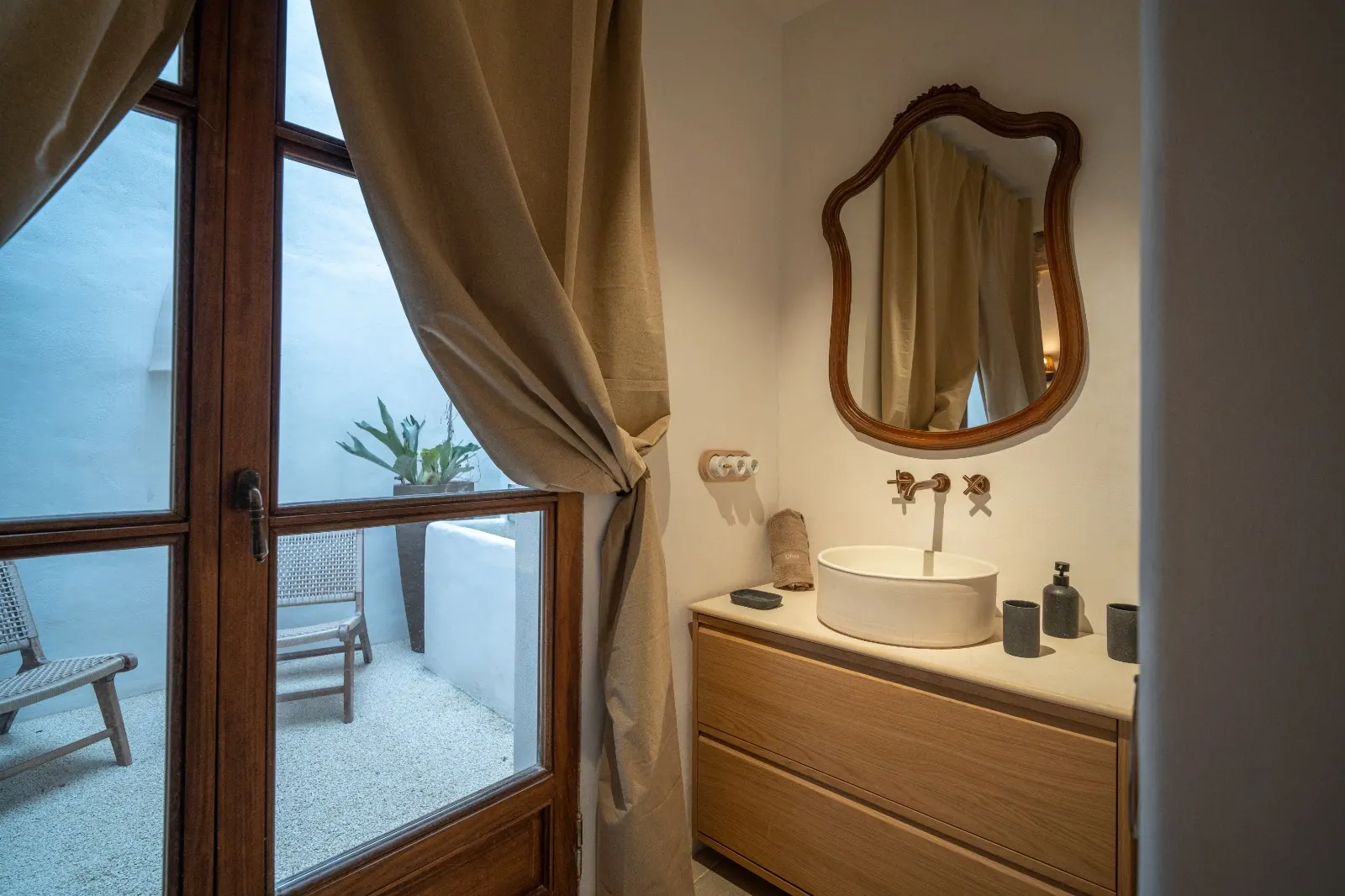 Baño reformado por Misha Construcciones y Reformas