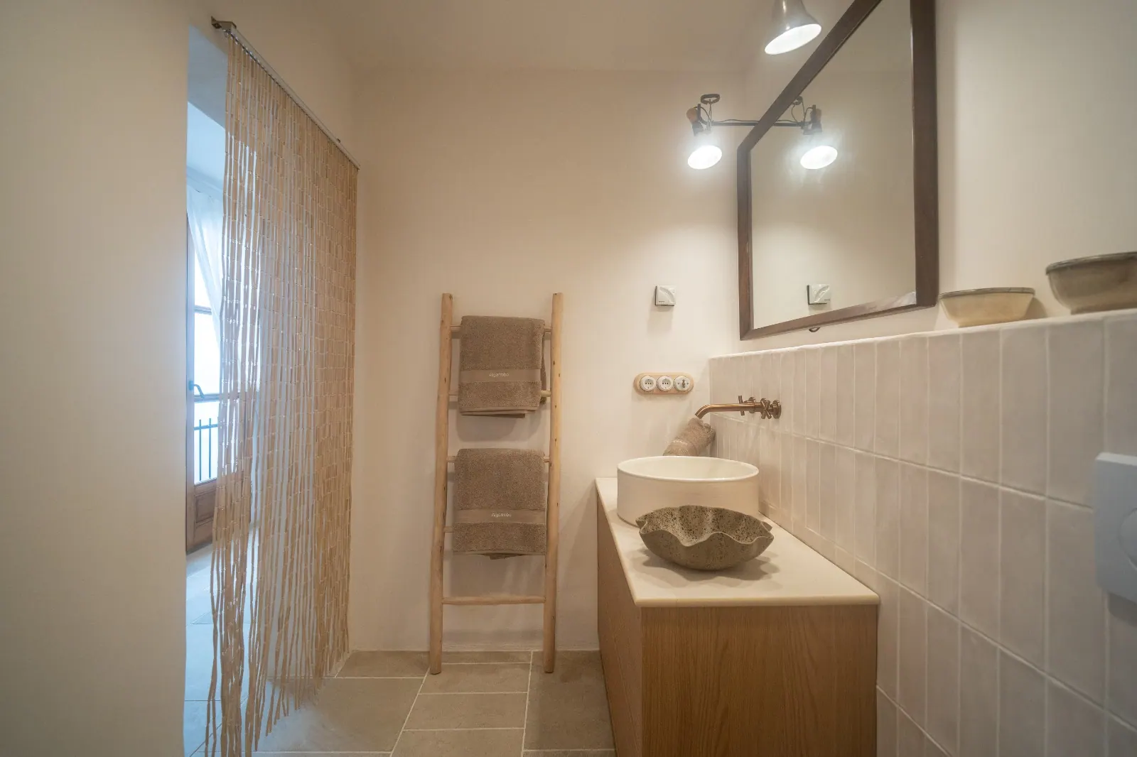 Baño reformado por Misha Construcciones y Reformas