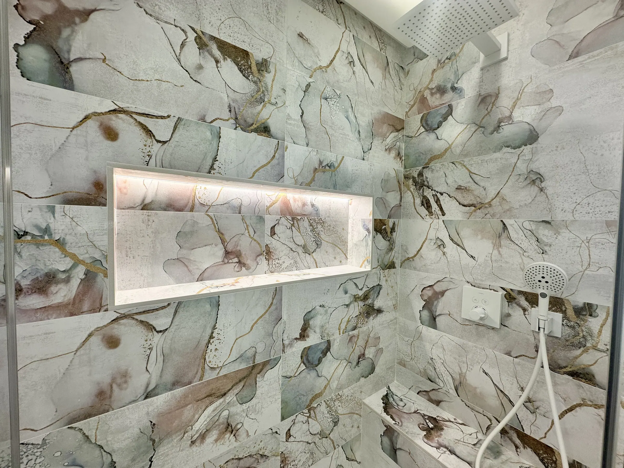 Baño reformado por Misha Construcciones y Reformas