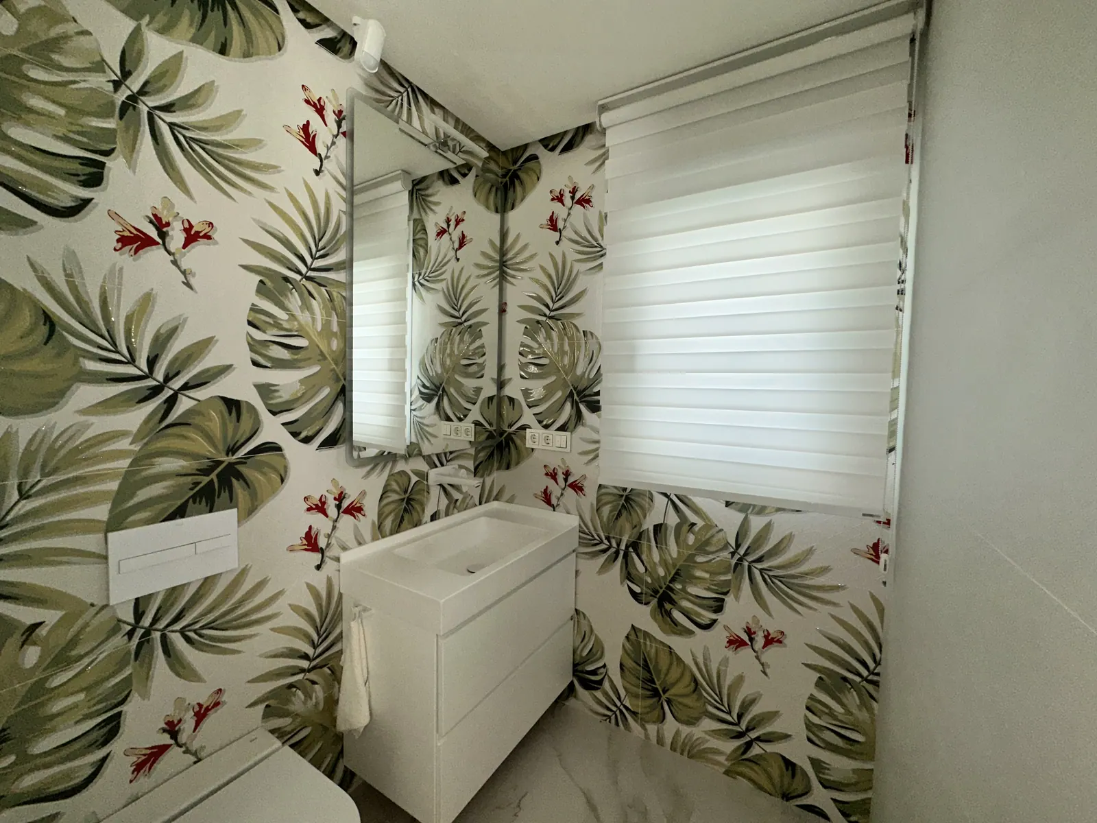 Baño reformado por Misha Construcciones y Reformas