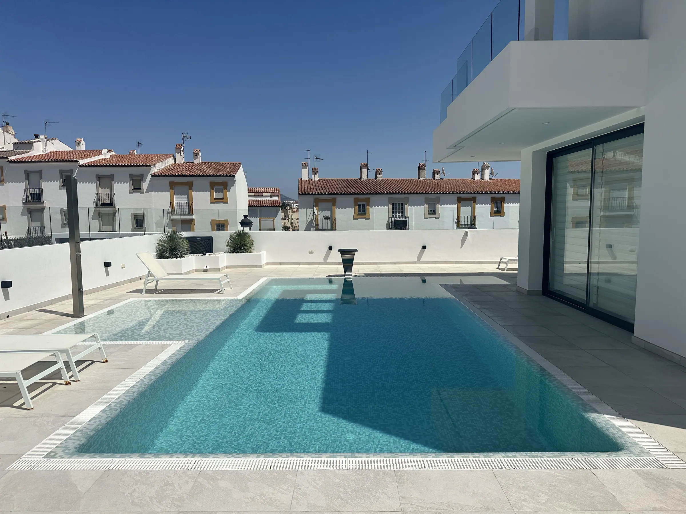 Terrazas y Piscinas